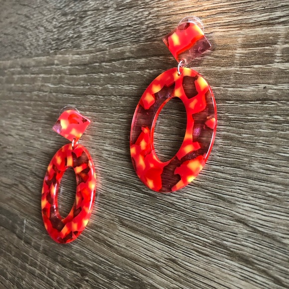 ❤️New Fun  Fashion Earrings❤️ - Picture 1 of 3
